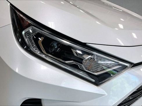 Used 2020 Toyota RAV4 Limited w/ Limited Grade Weather Package AWD/4WD image 32