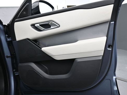 Used 2023 Land Rover Range Rover Velar R-Dynamic S image 25