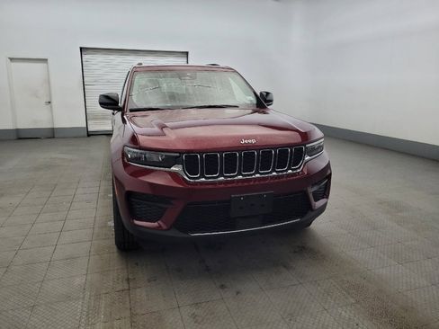 Used 2023 Jeep Grand Cherokee Laredo w/ Luxury Tech Group I image 14