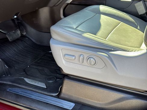 Used 2020 GMC Sierra 1500 SLT w/ SLT Convenience Package image 25