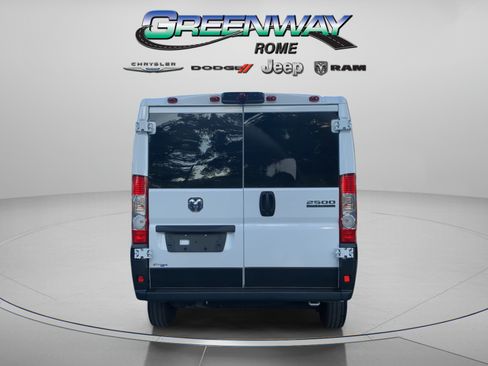 Used 2025 RAM ProMaster 2500 w/ U-Haul Equipment Group FWD image 25
