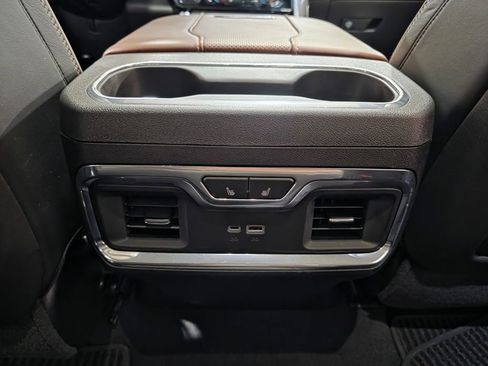 Used 2024 GMC Sierra 3500 Denali Ultimate image 22