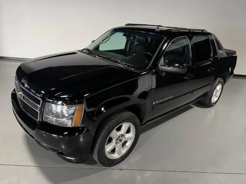 Used 2007 Chevrolet Avalanche LTZ w/ LTZ Preferred Equipment Group AWD/4WD image 40