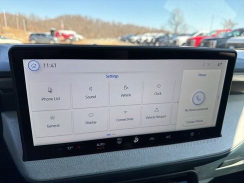 Certified 2025 Ford Maverick XLT image 18