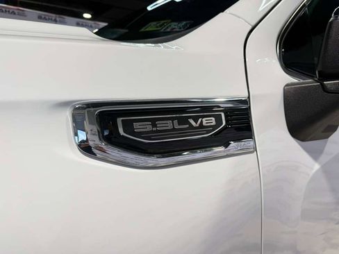 Used 2025 GMC Sierra 1500 SLT image 8