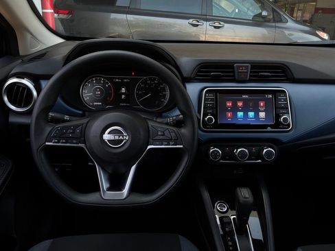 Used 2025 Nissan Versa SV FWD image 14