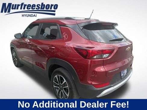 Used 2025 Chevrolet TrailBlazer LT w/ Convenience Package FWD image 4