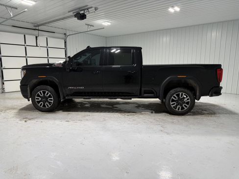 Used 2023 GMC Sierra 2500 AT4 w/ AT4 Preferred Package image 3