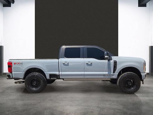 Used 2025 Ford F250 Platinum w/ FX4 Off-Road Package AWD/4WD image 10