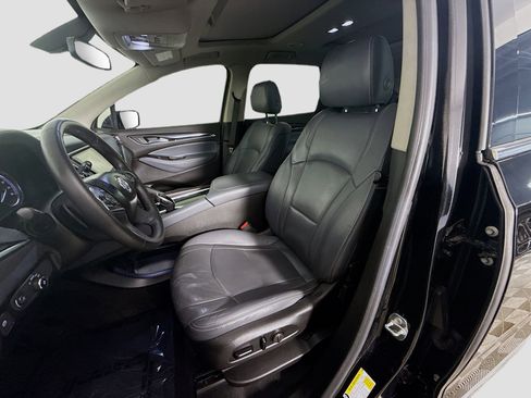 Used 2018 Buick Enclave Essence image 22