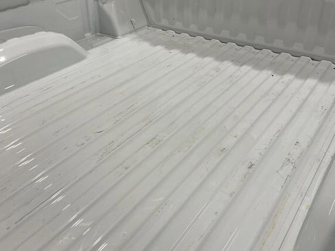 Used 2025 Chevrolet Silverado 2500 LT w/ Convenience Package image 22