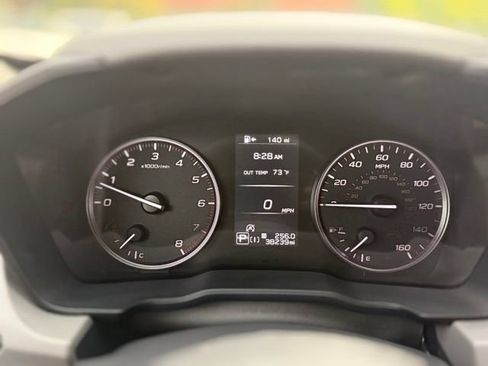 Used 2024 Subaru Crosstrek 2.5i Limited AWD/4WD image 17