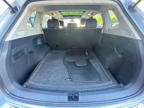 Used 2020 Volkswagen Tiguan SE w/ Panoramic Sunroof Package AWD/4WD image 32