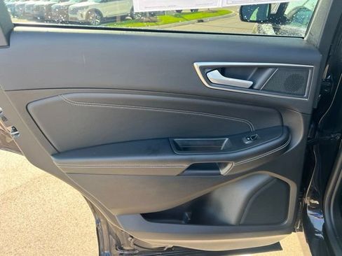 Used 2024 Ford Edge Titanium w/ Equipment Group 301A AWD/4WD image 19