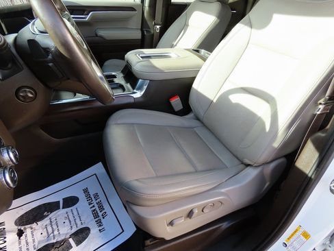 Used 2022 GMC Sierra 1500 SLT w/ SLT Convenience Package image 43