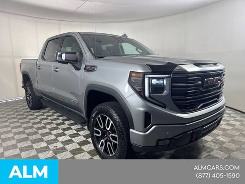 Used 2024 GMC Sierra 1500 AT4 w/ Technology Package AWD/4WD image 4