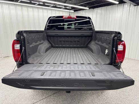 Used 2024 GMC Canyon AT4X AWD/4WD image 10