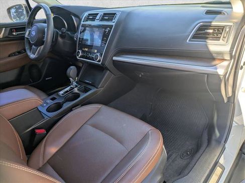 Used 2018 Subaru Outback 3.6R Touring image 21