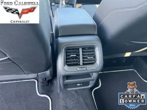 Used 2023 Volkswagen Taos SE AWD/4WD image 27
