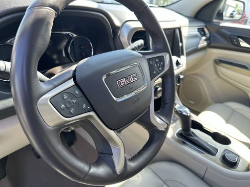 Used 2018 GMC Acadia Denali w/ Technology Package AWD/4WD image 14