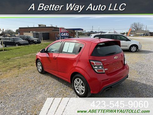 Used 2020 Chevrolet Sonic LT FWD image 4