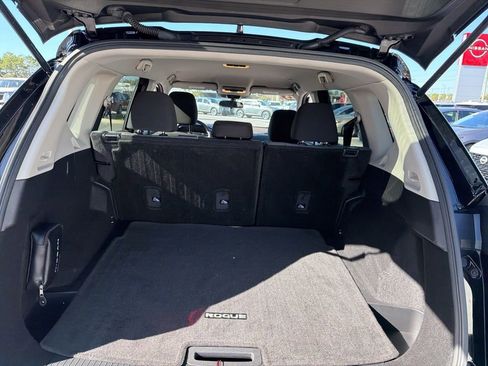 Certified 2023 Nissan Rogue SV image 16