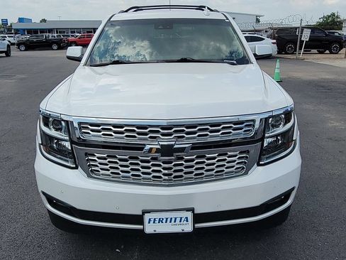 Used 2020 Chevrolet Suburban LT w/ Luxury Package RWD image 29