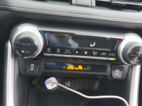 Used 2024 Toyota RAV4 XLE image 11