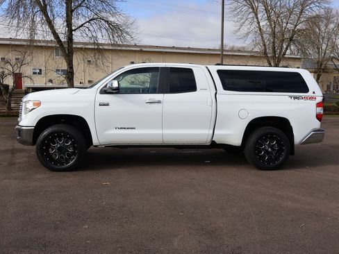 Used 2015 Toyota Tundra Limited w/ Limited Premium Package image 3