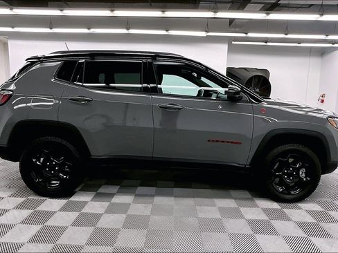 Used 2024 Jeep Compass Trailhawk w/ Trailhawk Elite Group AWD/4WD image 15