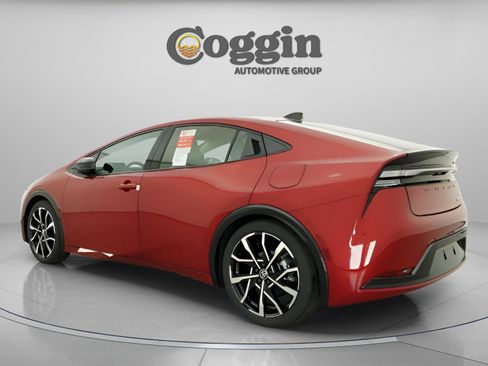 New 2026 Toyota Prius Plug-In Hybrid image 10