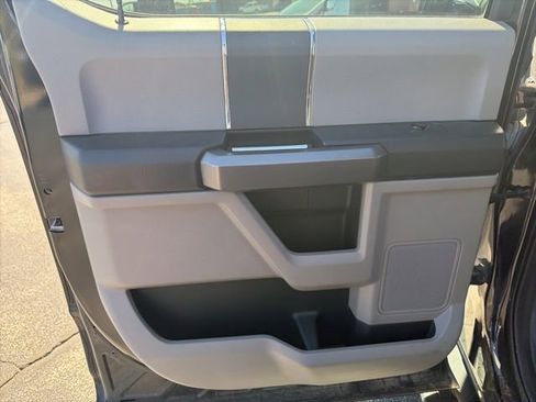 Used 2020 Ford F150 XLT image 27