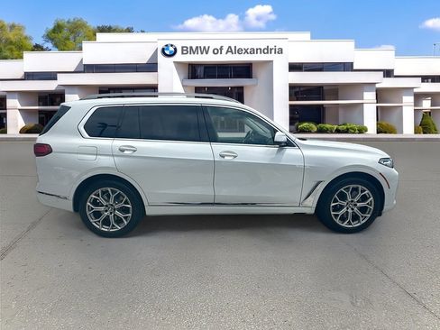 Used 2022 BMW X7 xDrive40i w/ Premium Package AWD/4WD image 8