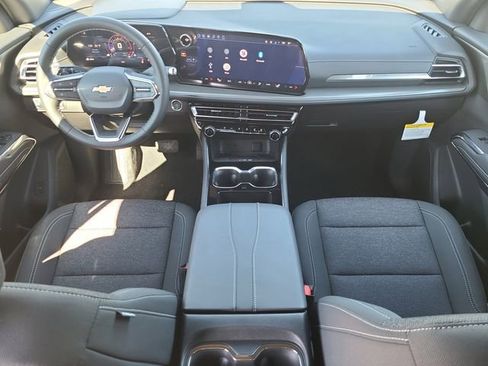 New 2026 Chevrolet Traverse LT FWD image 17