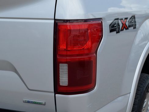 Used 2019 Ford F150 Lariat w/ Equipment Group 502A Luxury AWD/4WD image 20