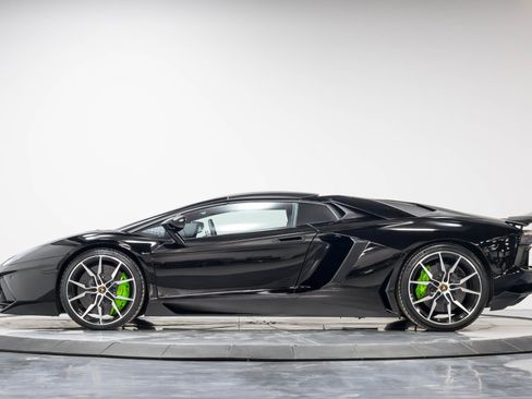 Used 2015 Lamborghini Aventador LP 700-4 AWD/4WD image 30