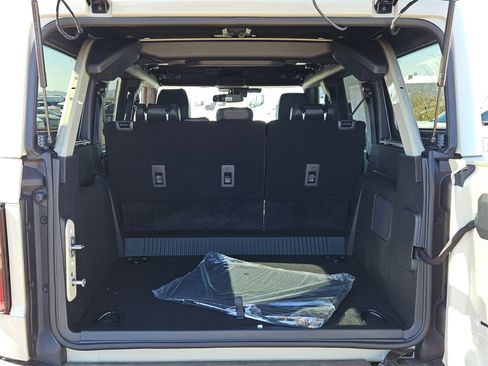 New 2025 Ford Bronco Outer Banks image 7