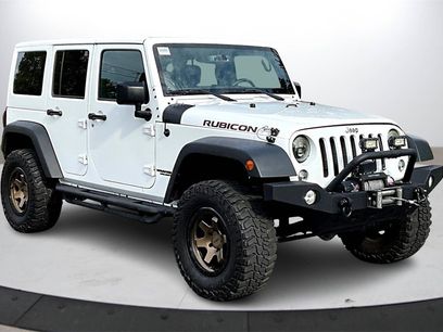 Used 2018 Jeep Wrangler Unlimited Rubicon w/ Cold Weather Group