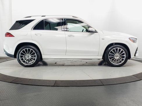 Used 2025 Mercedes-Benz GLE 450e 4MATIC image 35