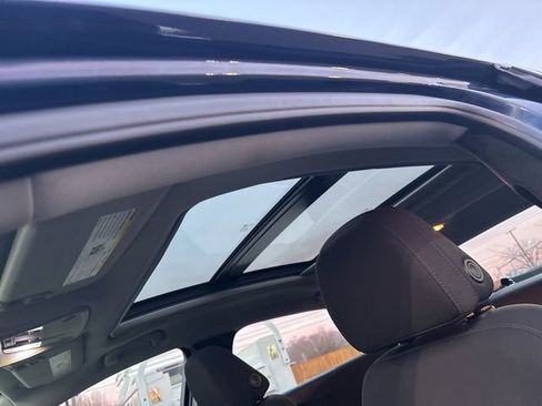 Used 2021 Chevrolet Malibu LT image 20