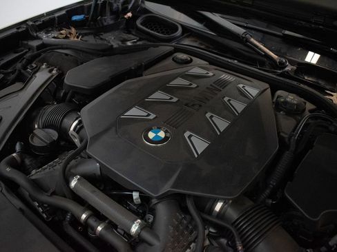 Certified 2023 BMW 760i xDrive w/ Executive Package AWD/4WD image 10