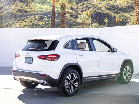 Used 2025 Mercedes-Benz GLA 250 GLA 250 image 11