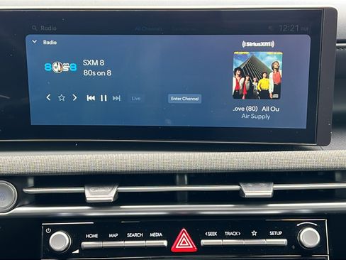 Certified 2025 Hyundai Santa Cruz Limited AWD/4WD image 14