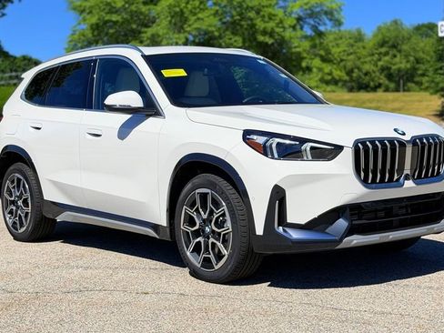 New 2026 BMW X1 xDrive28i w/ Technology Package AWD/4WD image 8