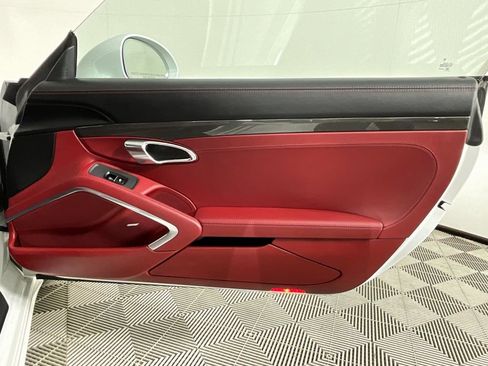 Used 2018 Porsche 911 Carrera 4S image 21