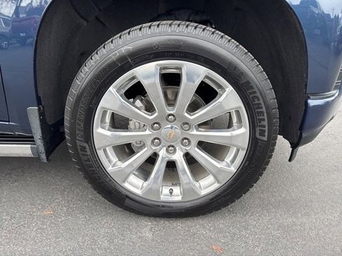 Used 2021 Chevrolet Silverado 1500 High Country w/ Technology Package image 9