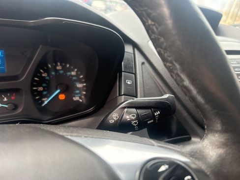 Used 2016 Ford Transit 150 XL image 19