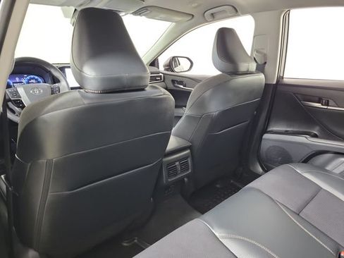 Used 2026 Toyota Camry XLE FWD image 11