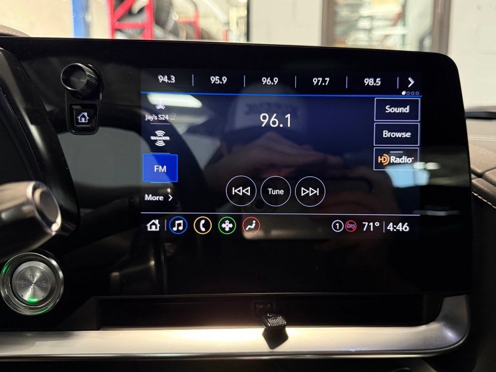 Used 2021 Chevrolet Corvette Stingray Coupe w/ Z51 Performance Package RWD image 14