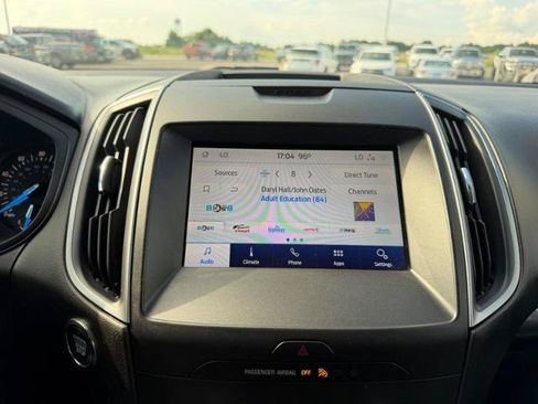 Certified 2020 Ford Edge SE FWD image 14